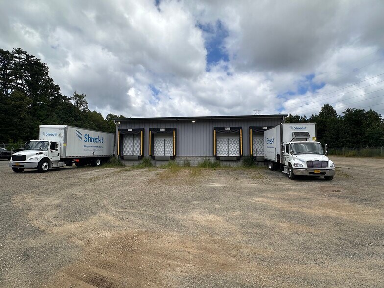 More Photos Of 2016 Sand Hill Road Ext, Candler Industrial For Sale