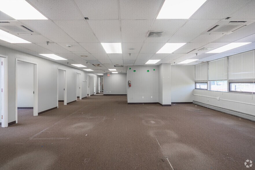 More Photos Of 570 Elmont Rd, Elmont Office For Sale