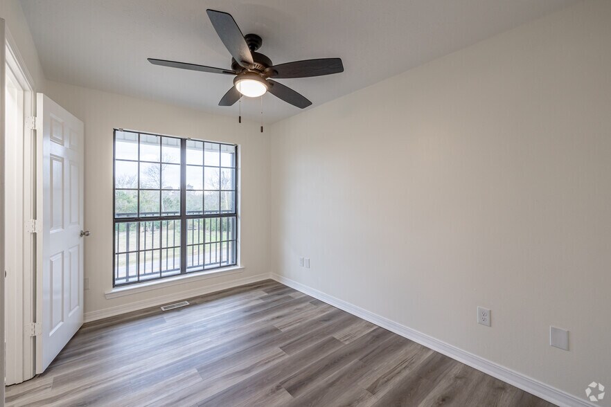 More Photos Of 3020-3044 Donnell Ridge Rd, Conway Apartments For Sale