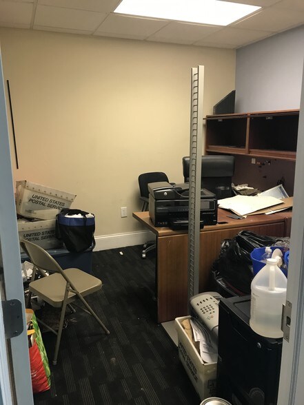 More Photos Of 711 Hospital St, Richmond Warehouse For Lease