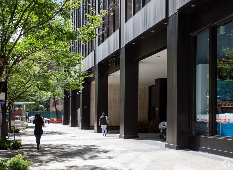 More Photos Of 800 Third Ave, New York Office For Lease
