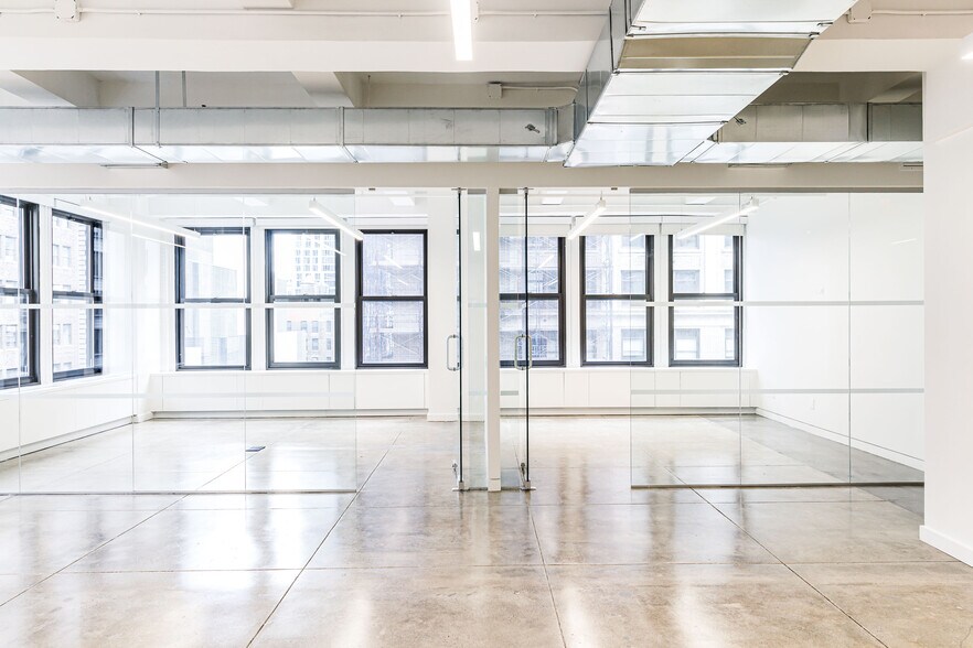 More Photos Of 330 Seventh Ave, New York Office For Lease