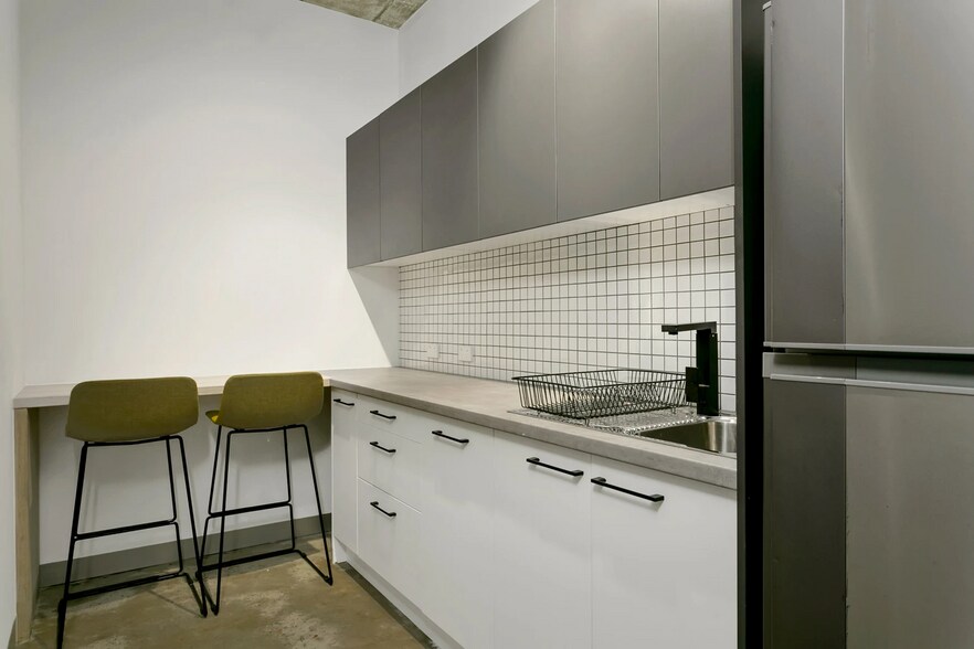 More Photos Of 27 Belgrave St, Manly Coworking Space