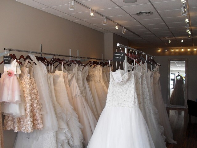 More Photos Of 4640-4650 Oakton St, Skokie Storefront For Lease