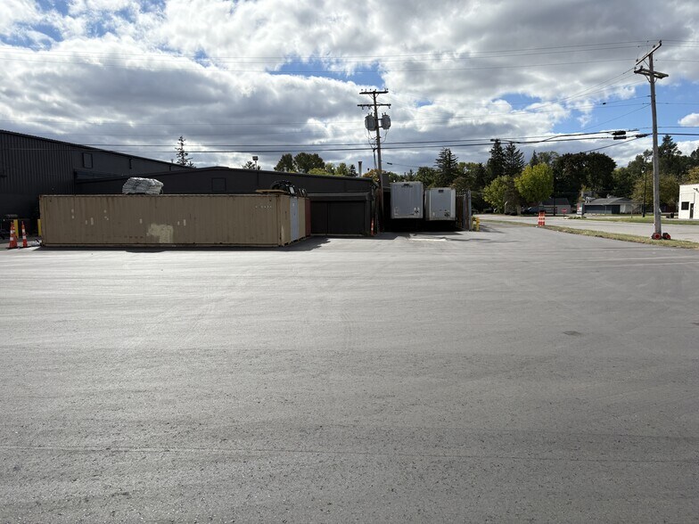 More Photos Of 31720-31750 Plymouth Rd, Livonia Industrial For Sale