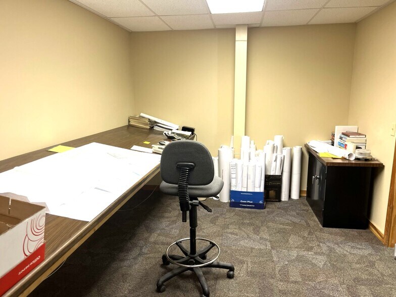 More Photos Of 3810 Spraberry Dr, San Angelo Flex For Sale