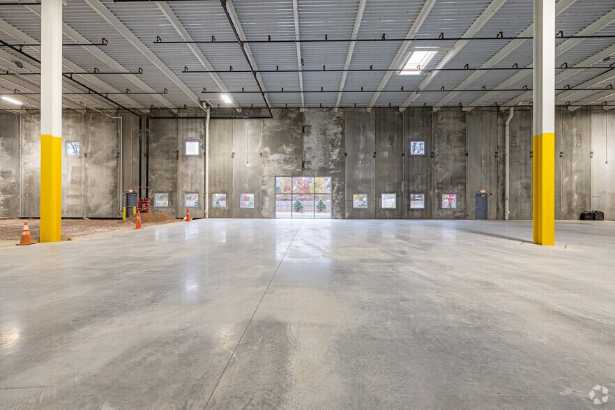 More Photos Of 730 Walnut Ave, Cranford Warehouse For Lease