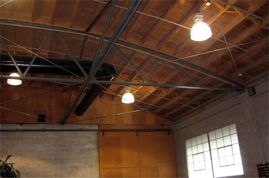 More Photos Of 2510-2550 S East Ave, Fresno Warehouse For Lease