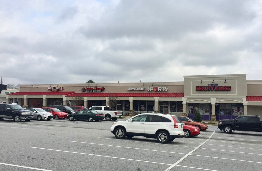 More Photos Of 45 Highway 85, Fayetteville Unknown For Lease