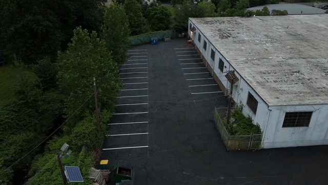 More Photos Of 311 Cox St, Roselle Warehouse For Lease