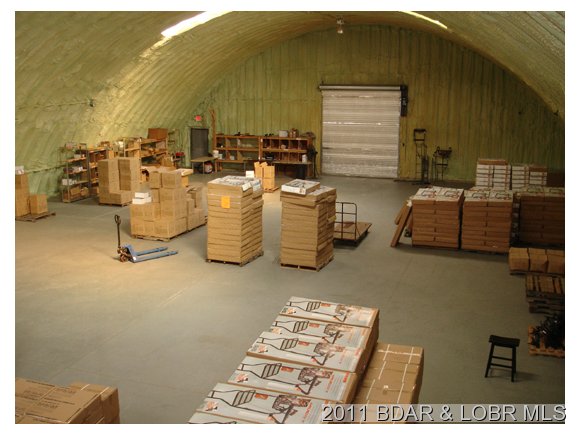 More Photos Of 166 Jackson St, Camdenton Flex For Sale