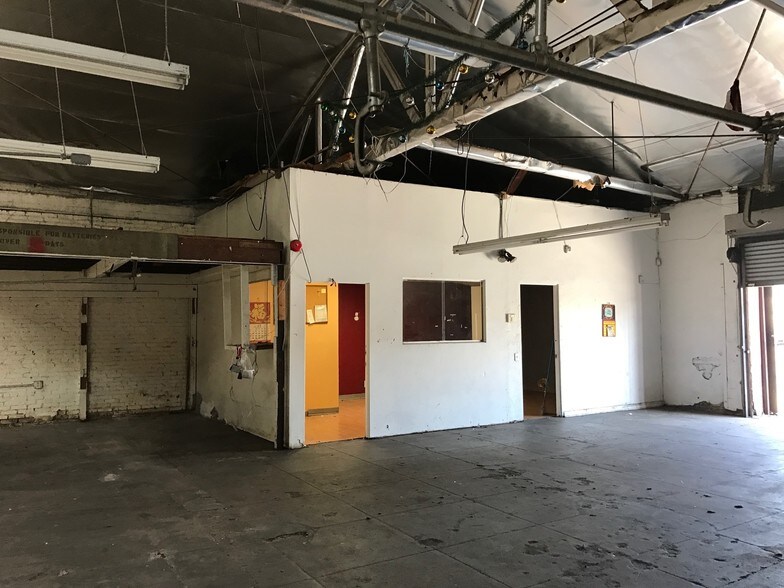 More Photos Of 3805 Avalon Blvd, Los Angeles Manufacturing For Lease