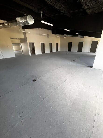 More Photos Of 520 J F Smith Ave, Slidell Distribution For Sale