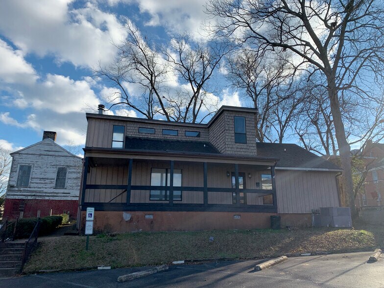 More Photos Of 219 8th St N, Columbus Office Residential For Lease