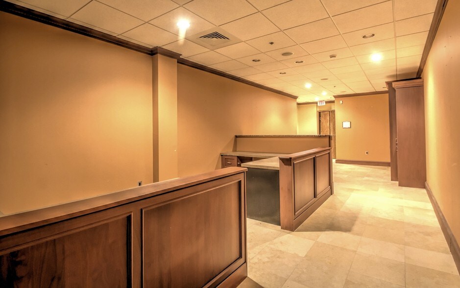 More Photos Of 166 Waterbury Rd, Prospect Medical For Lease