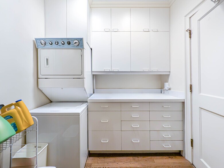 More Photos Of 875-877 Park Ave, New York Apartments For Sale