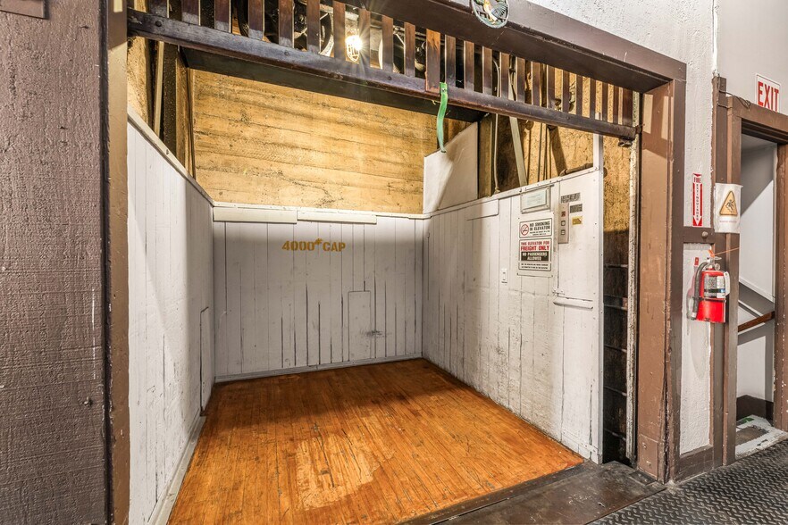 More Photos Of 932 Wilson St, Los Angeles Loft Creative Space For Lease