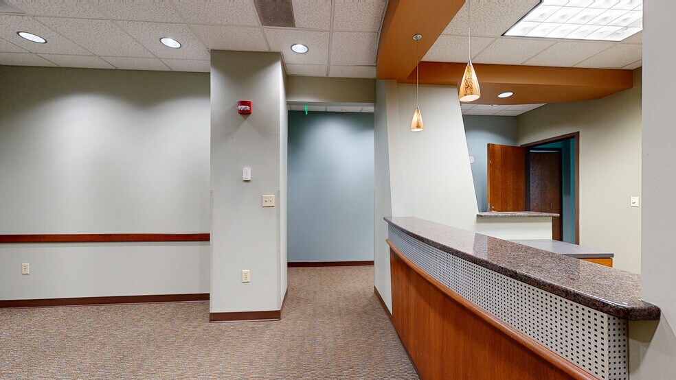 More Photos Of 9399 Crown Crest Blvd, Parker Medical For Lease