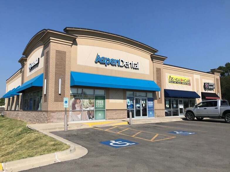 More Photos Of 2431 SE Washington Blvd, Bartlesville Freestanding For Lease