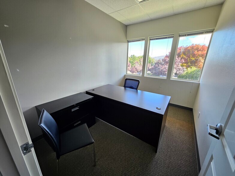 More Photos Of 5605 Riggins Ct, Reno Office For Sale