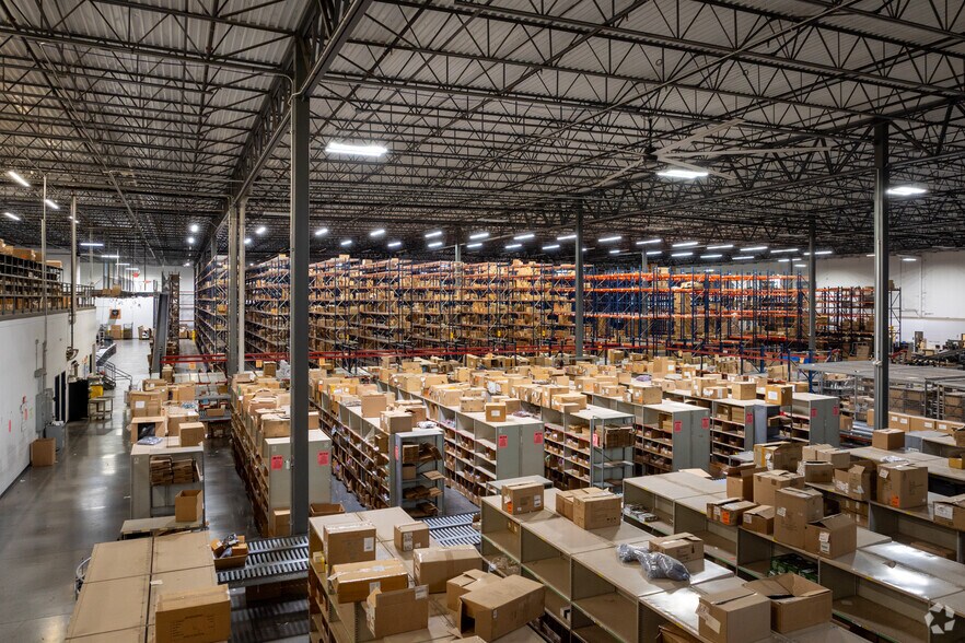 More Photos Of 6279 Hudson Crossing Pky, Hudson Warehouse For Lease