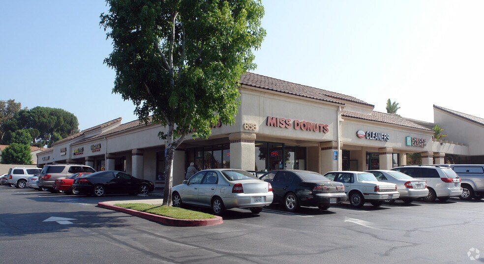 Primary Photo Of 658 W Holt Blvd, Ontario General Retail For Lease