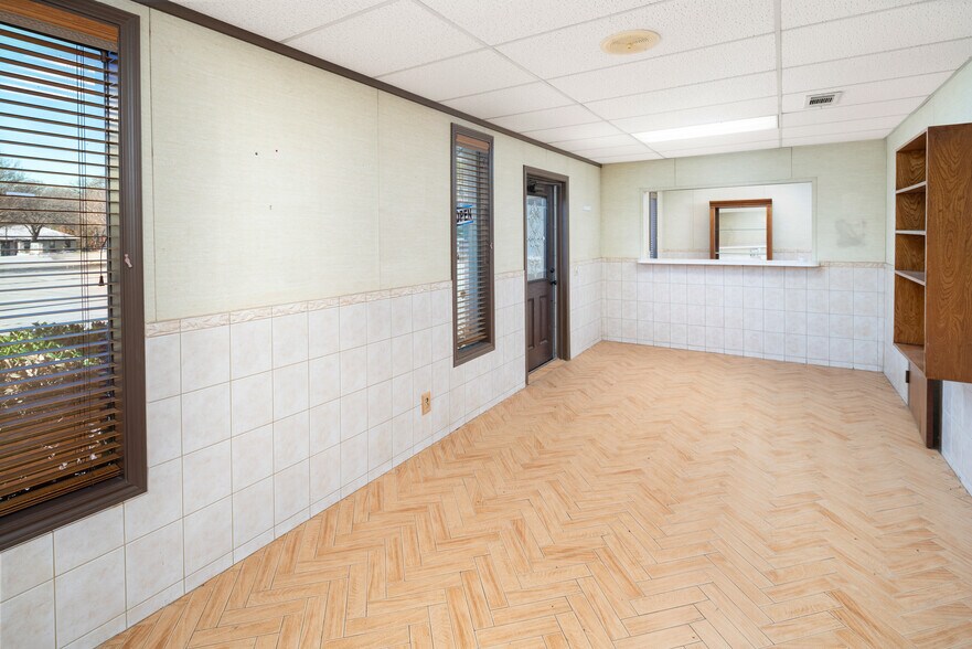 More Photos Of 504 S Denton Tap Rd, Coppell Medical For Lease