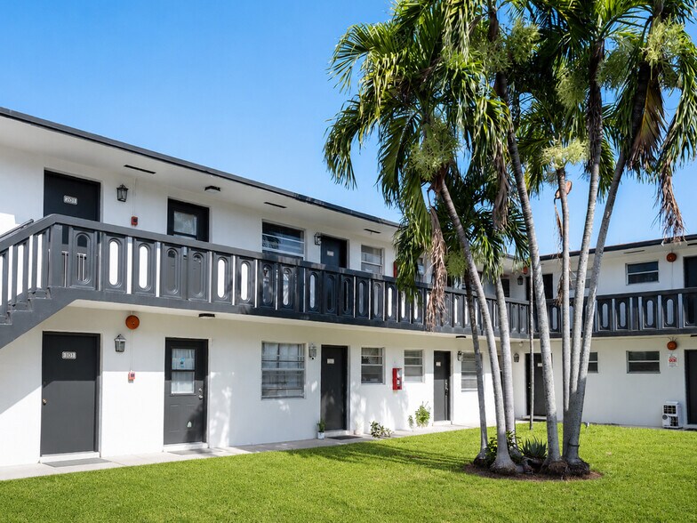More Photos Of 465 E 30th St, Hialeah Apartments For Sale