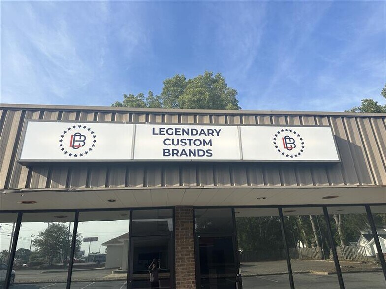 More Photos Of 707 S Lafayette St, Shelby Storefront For Sale