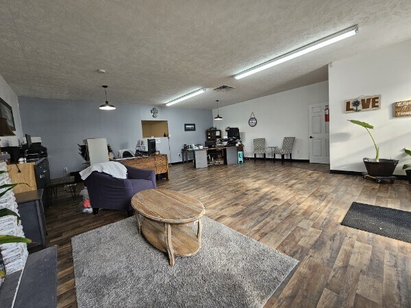 More Photos Of 807 Lipscomb St, Shelbyville Warehouse For Sale