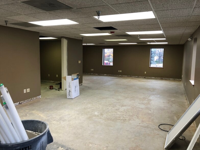 More Photos Of 1550 Hubbard Ave, Batavia Warehouse For Lease