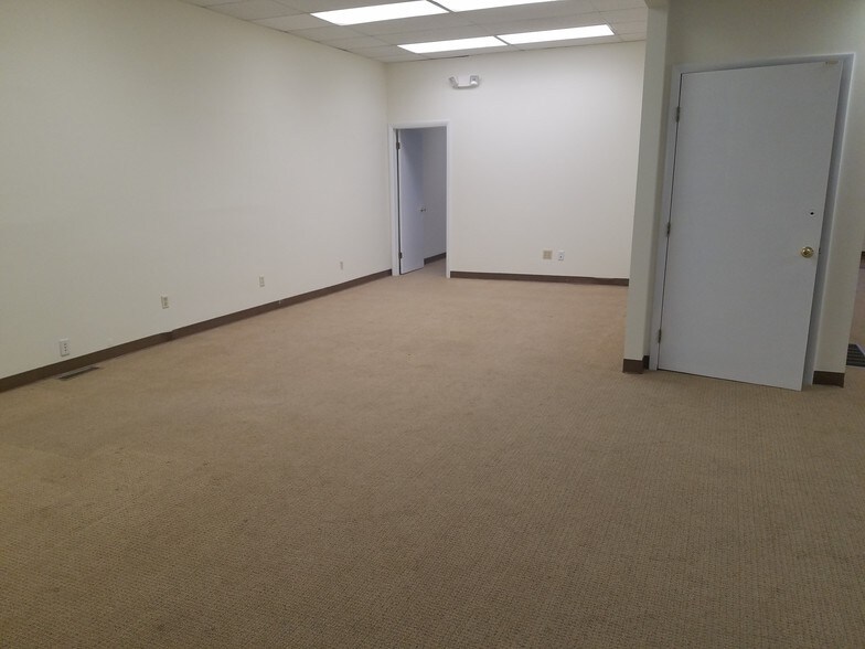 More Photos Of 724 Danbury Rd, Ridgefield Office For Lease