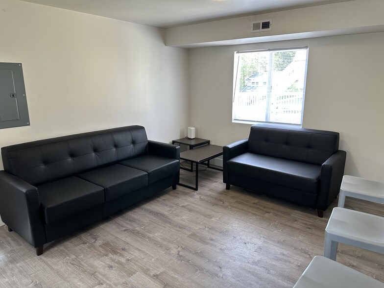 More Photos Of 1102 Packard St, Ann Arbor Apartments For Sale