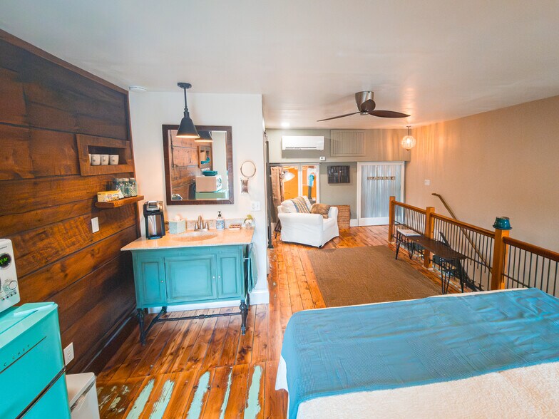 More Photos Of 127 N Main St, Amherst Storefront Retail Residential For Sale