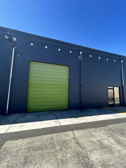 Primary Photo Of 386-394 Yolanda Ave, Santa Rosa Light Distribution For Lease