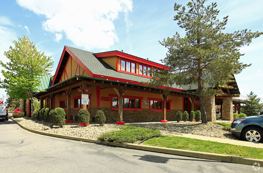 More Photos Of 7725 Reynolds Rd, Mentor Restaurant For Lease
