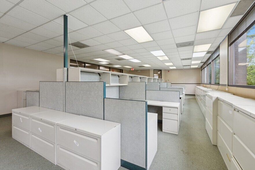 More Photos Of 216 North Ave E, Cranford Office For Sale
