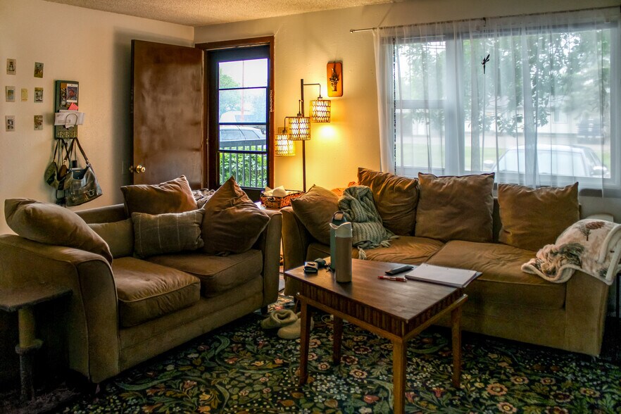 More Photos Of 932 Oilfield Ave, Shelby Multifamily For Sale
