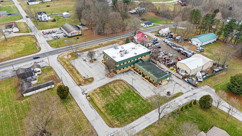 More Photos Of 7200 US-150, Greenville Office For Sale