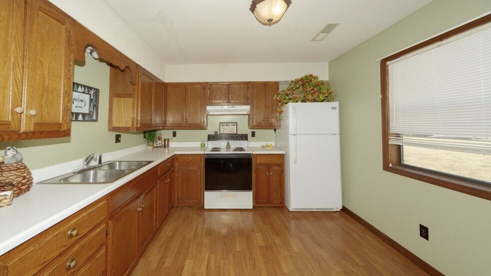 More Photos Of 103 Martin St, Greenfield Apartments For Sale