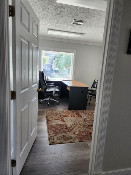 More Photos Of 530 S 9th St, Las Vegas Coworking Space