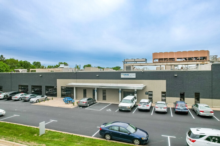 More Photos Of 1185 Willow Lake Blvd, Vadnais Heights Warehouse For Lease