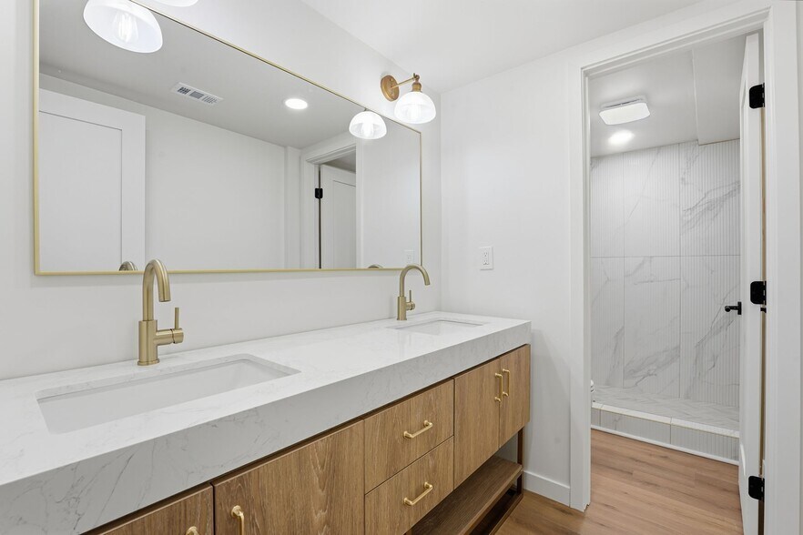 More Photos Of 5067 Alumni Pl, San Diego Multifamily For Sale