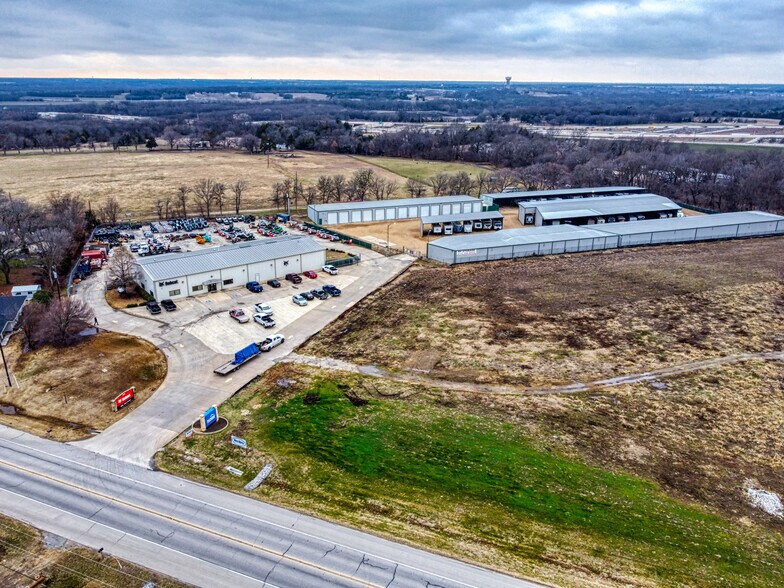More Photos Of 6053 N McDonald St, Melissa Light Distribution For Lease