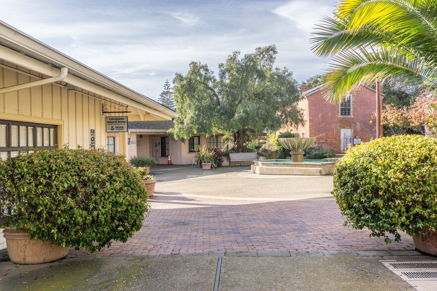 More Photos Of 99 Pacific St, Monterey Loft Creative Space For Lease