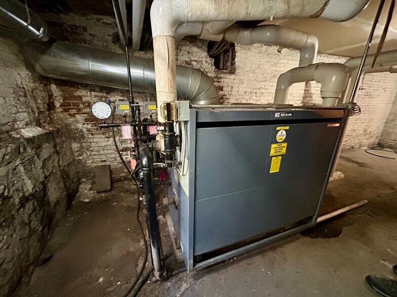 More Photos Of 816-822 E Marquette Rd, Chicago Apartments For Sale