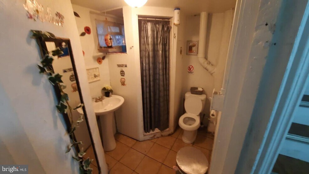 More Photos Of 238 Cambria, Philadelphia Religious Facility For Sale