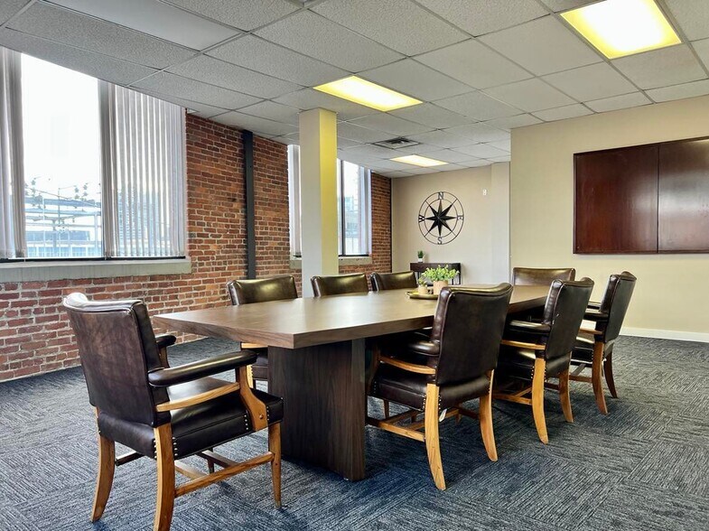 More Photos Of 100 N 10th St, Harrisburg Office For Lease