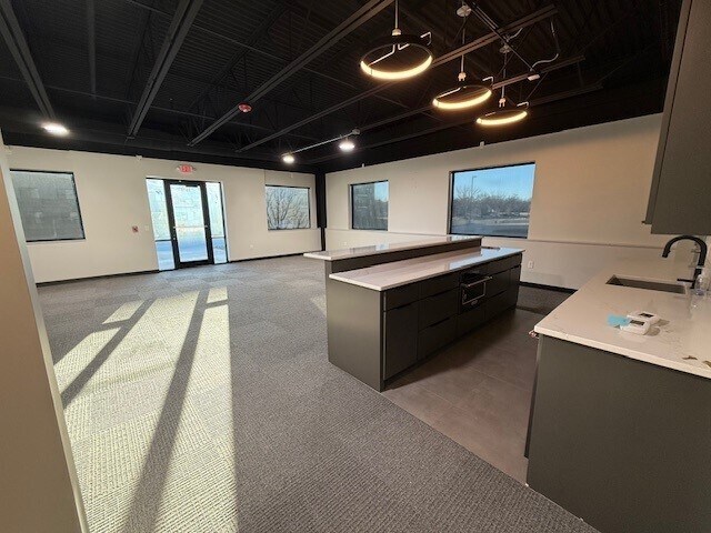 More Photos Of 3819 S 148th St, Omaha Service For Lease