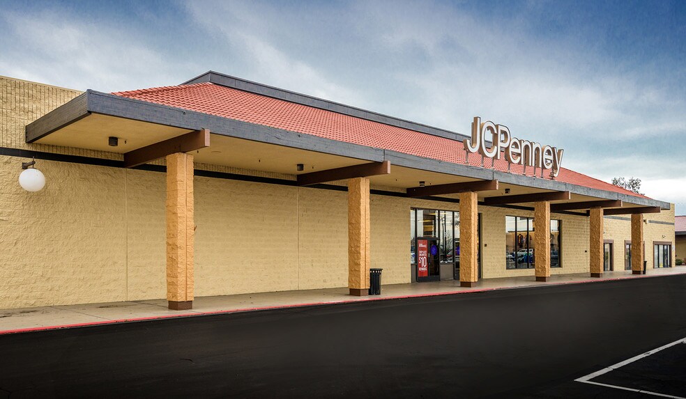 More Photos Of 911-953 W Pacheco Blvd, Los Banos Unknown For Lease